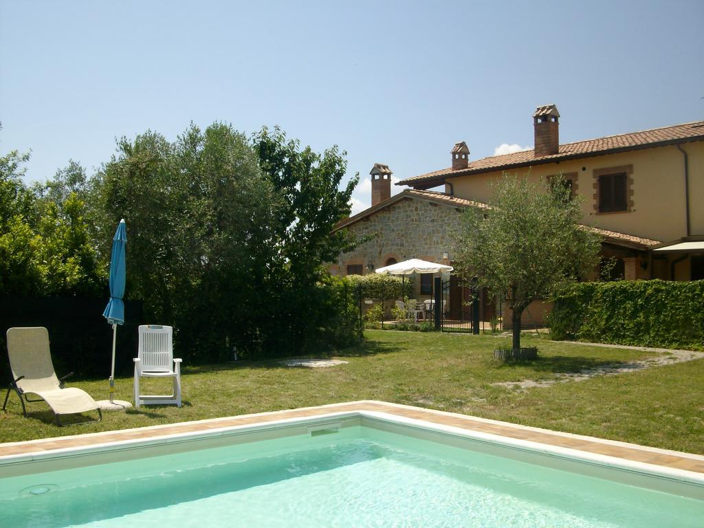 Ferienwohnung La Loggina Maxi Con 2 Giardini Recintati Privati Tuoro sul Trasimeno Zimmer foto