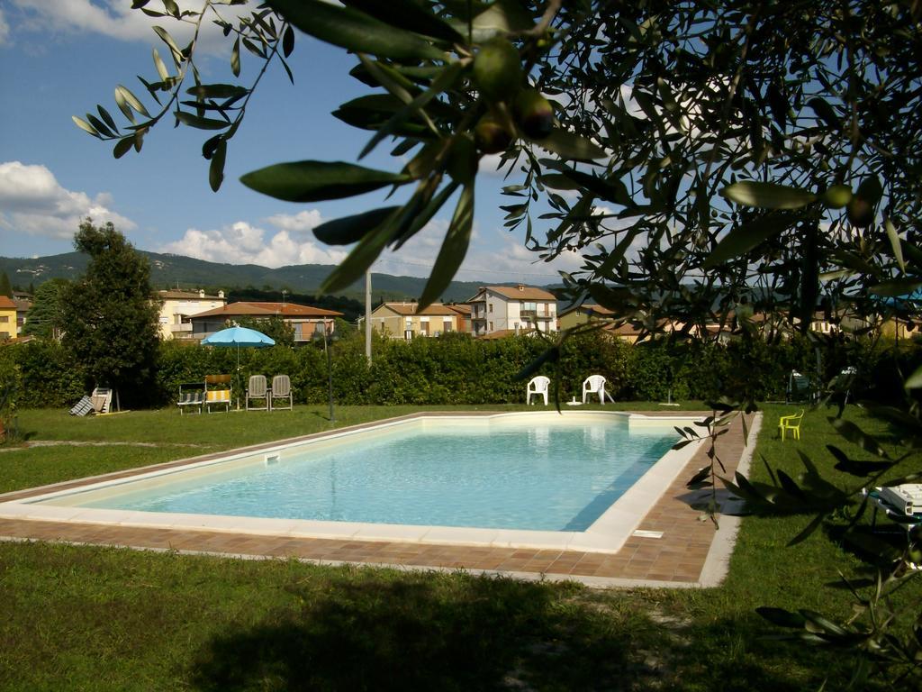 Ferienwohnung La Loggina Maxi Con 2 Giardini Recintati Privati Tuoro sul Trasimeno Exterior foto